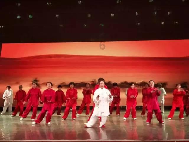 我女朋友家人不同意我们，我该怎么办游戏画面